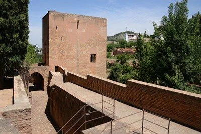 Turm der Gefangenen Frau