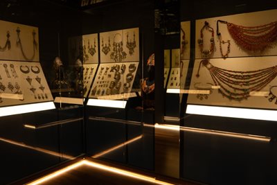 La Alhambra inaugura el primer espacio expositivo dedicado a la cultura amazigh en Europa