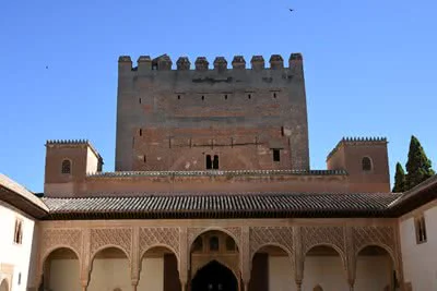 Comares-Turm