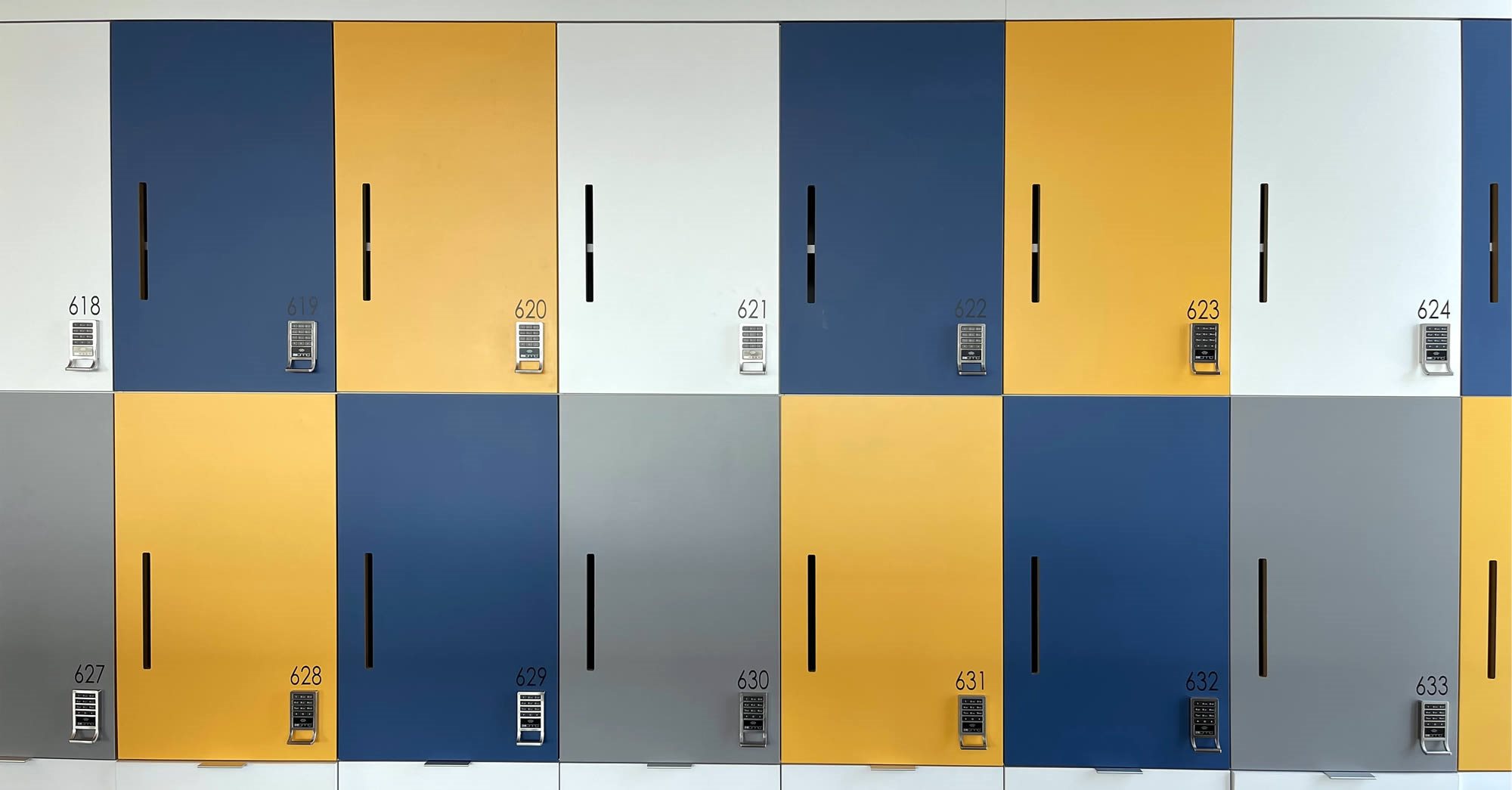 Consignas de maletas el centro de o junto a La Alhambra - Granada - AlhambraDeGranada.org